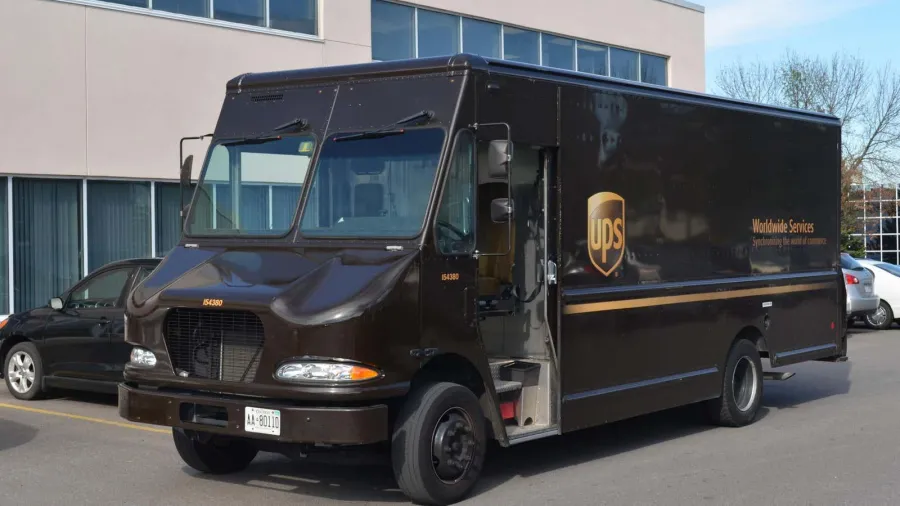 ups_truck.jpeg